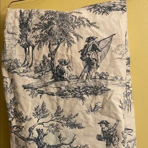 Elegant Toile Patterned Curtain